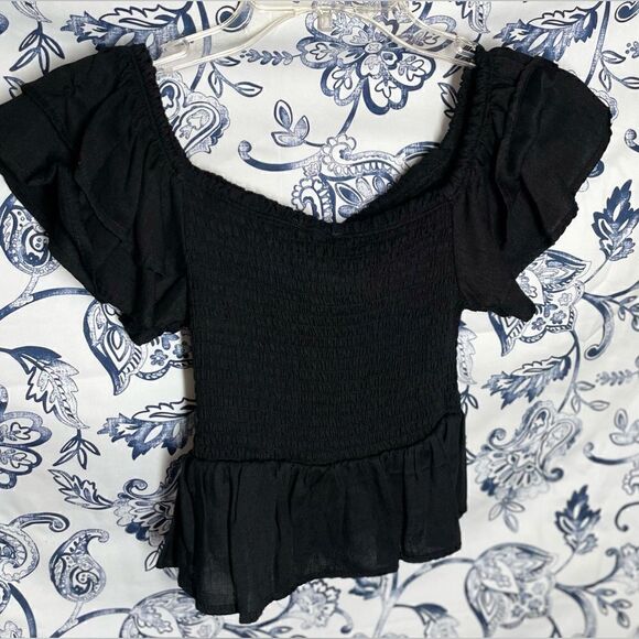 Trendy J’s Black On Off Shoulder Lace Up Front Pheasant Crop Top EPC - Picture 4 of 6